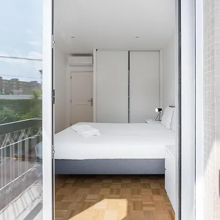 Family Flat Near Porto Apartament *